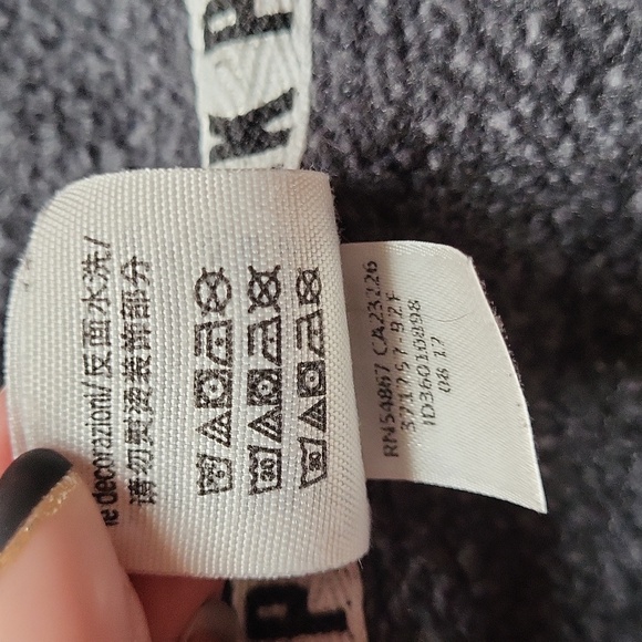 Victoria's Secret PINK Hoodie - Picture 14 of 14